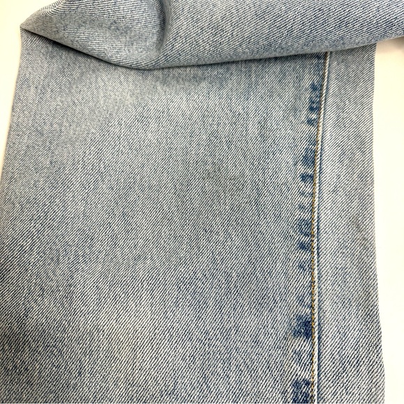 Vintage Retro Levi’s 550 Classic Relaxed Fit Highrise Taper Crop Light Wash Jean - Picture 12 of 12
